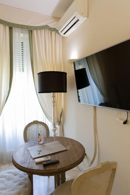 Classic 1Br Outside Ztl & 10 Min From Center Флоренция Экстерьер фото